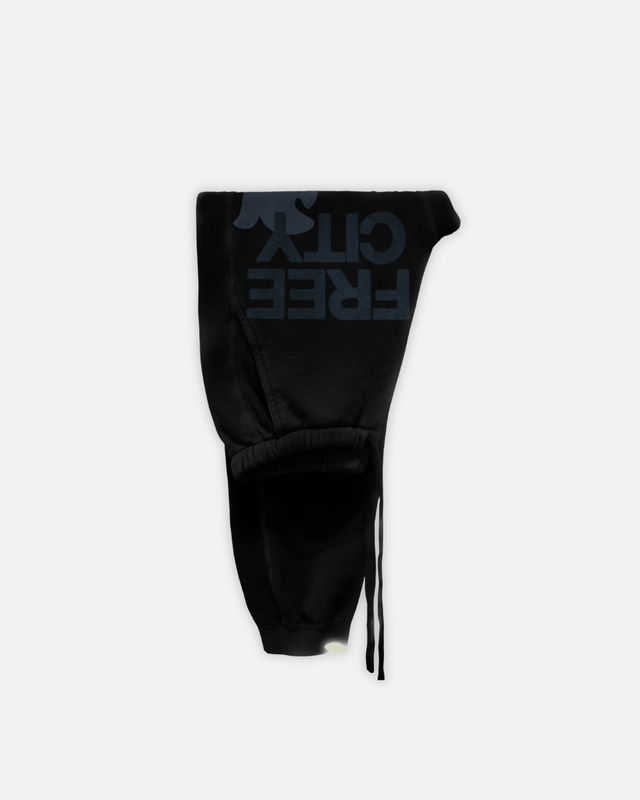 Free City - Large Sweatpants