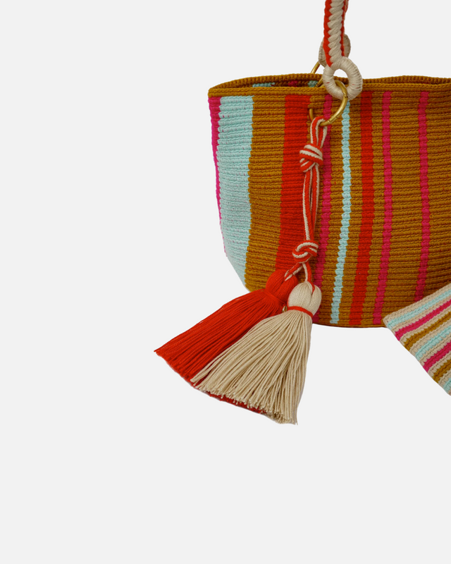 Chila Bags -   Lirio Medium Tote