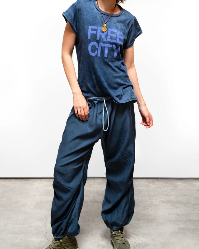 Free City -  Thedoingofitisthebeingofit SUPERVINT SST