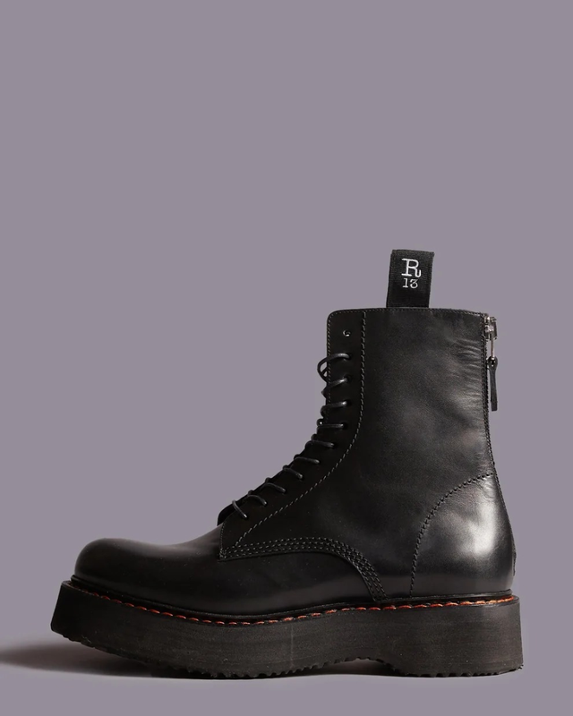 R13 - Stack Boot