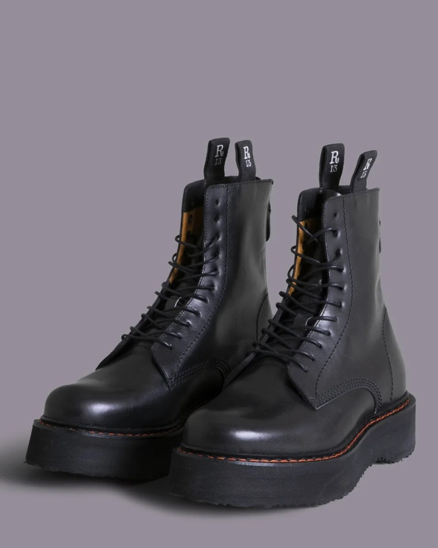 R13 - Stack Boot